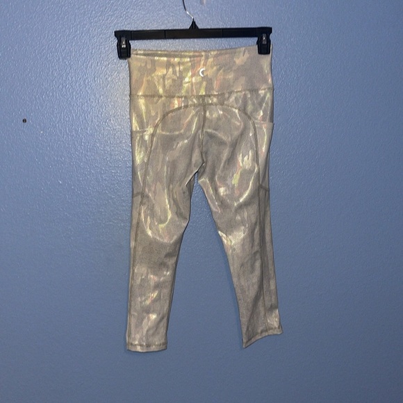 ZYIA Active Metallic Camo Print Leggings - size 4. L - Picture 5 of 7